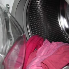 Scegliere il detersivo per lavatrice in polvere o liquido