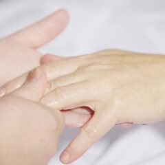 Manicure perfetta: segreti e tendenze per unghie da sogno